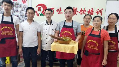 成都學缽缽雞培訓哪家好？
