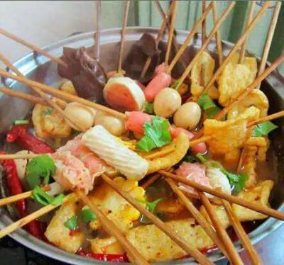 【成都小吃培訓(xùn)哪家好】麻辣燙、串串鍋、麻辣串，自己制作，好吃又健康！