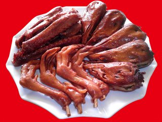 鹵菜出鍋就發(fā)黑，抹鹵水VS抹鹵油哪個好？