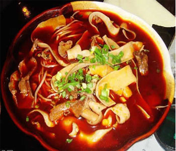 麻辣燙培訓(xùn)哪家靠譜：麻辣燙湯料配方，教你兩種制作方法