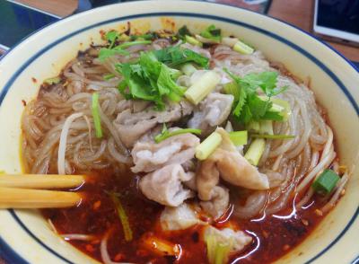 肥腸粉培訓(xùn)哪家味道好？自制紅薯粉不斷條不膩湯