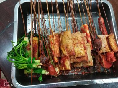 成都油炸串串技術(shù)培訓(xùn)哪里教的好？各種食材腌制方法