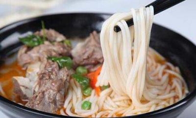 四川羊肉粉技術(shù)培訓班哪里好？全程手把手的教