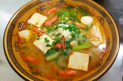 學做麻辣燙技術(shù)培訓中心哪里好？餐飲培訓中心