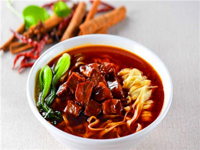 牛肉面食技術(shù)培訓(xùn)班哪家便宜？面食培訓(xùn)理論與實踐結(jié)合