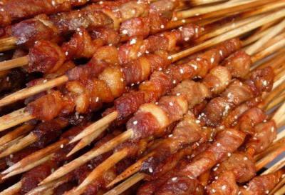 燒烤技術(shù)培訓(xùn)學(xué)校在哪里更正宗？能滿足食客的消費(fèi)
