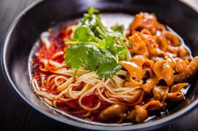 成都餐飲小吃培訓(xùn)班，肥腸面食技術(shù)培訓(xùn)哪里好？