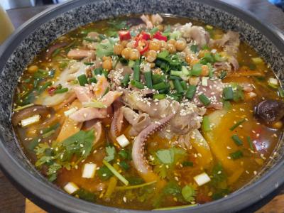 如何選擇冒菜培訓(xùn)機(jī)構(gòu)？飄味緣學(xué)冒菜技術(shù)培訓(xùn)